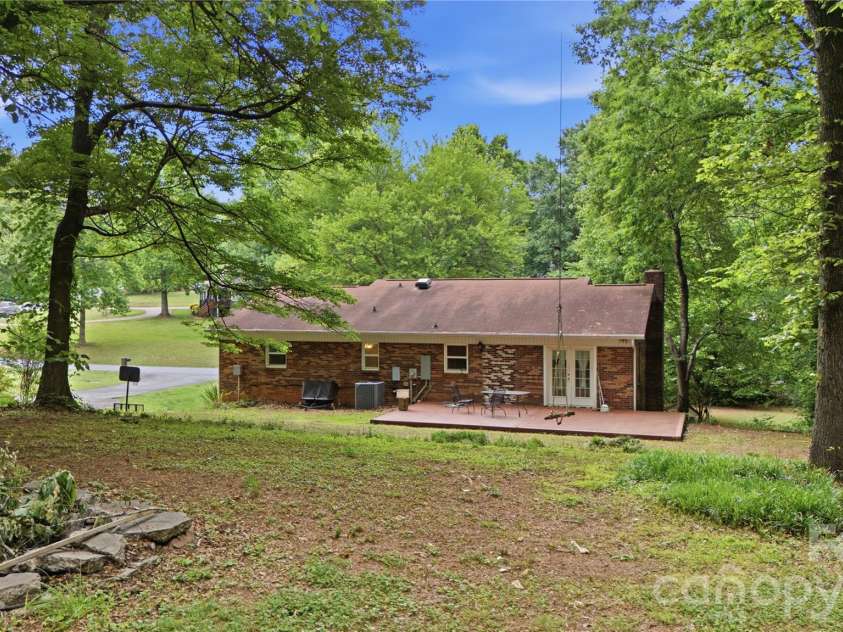 1959 Rock Springs Circle, Denver, NC 28037.  MLS# CAR4381566, YatesRealty ID 24762. 