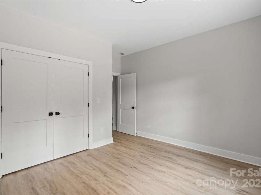 233 Oakview Road, Linwood, NC 27299.  MLS# CAR4275587, YatesRealty ID 24762. 