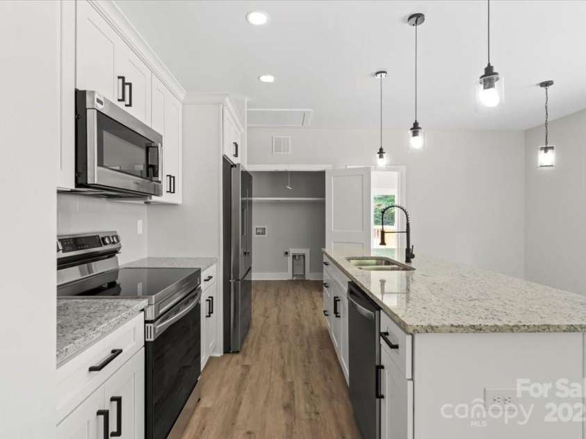 233 Oakview Road, Linwood, NC 27299.  MLS# CAR4275587, YatesRealty ID 24762. 