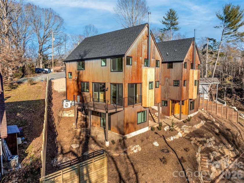 171 Houston Place, Asheville, NC 28801.  MLS# CAR4335456, YatesRealty ID 24763. 