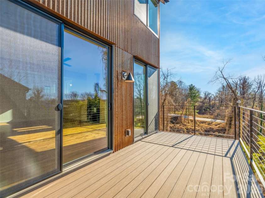 171 Houston Place, Asheville, NC 28801.  MLS# CAR4335456, YatesRealty ID 24763. Deck