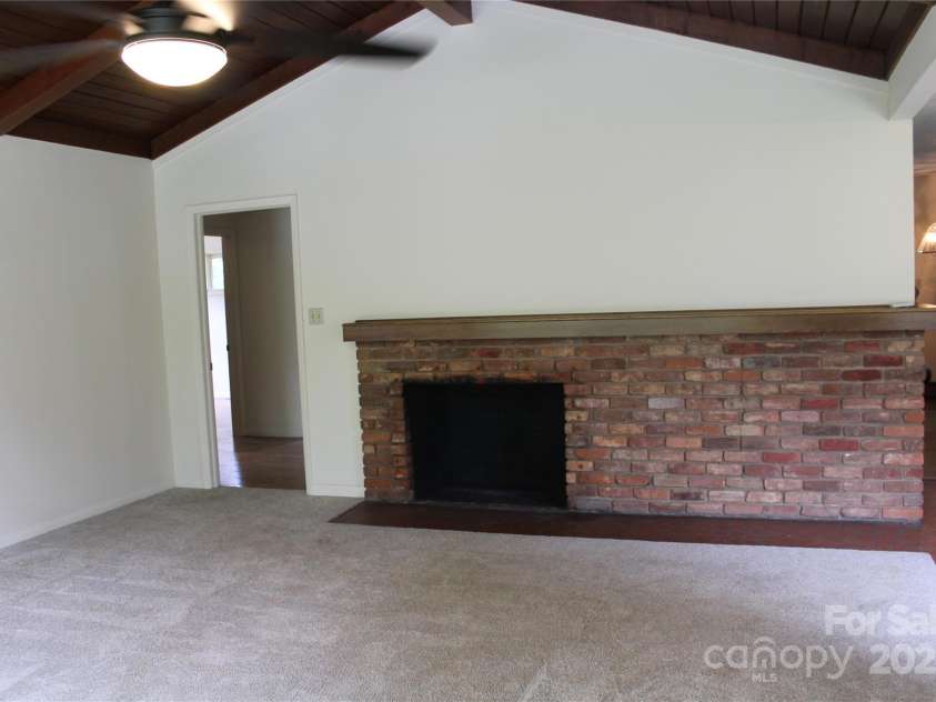 304 Terrace Place, Morganton, NC 28655.  MLS# CAR4277484, YatesRealty ID 24763. 