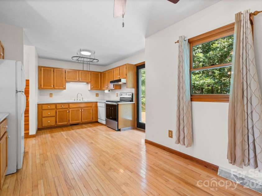 16 Saint Andrews Drive, Taylorsville, NC 28681.  MLS# CAR4278067, YatesRealty ID 24765. 