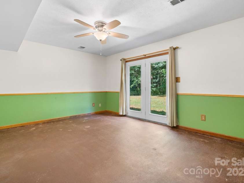 16 Saint Andrews Drive, Taylorsville, NC 28681.  MLS# CAR4278067, YatesRealty ID 24765. 