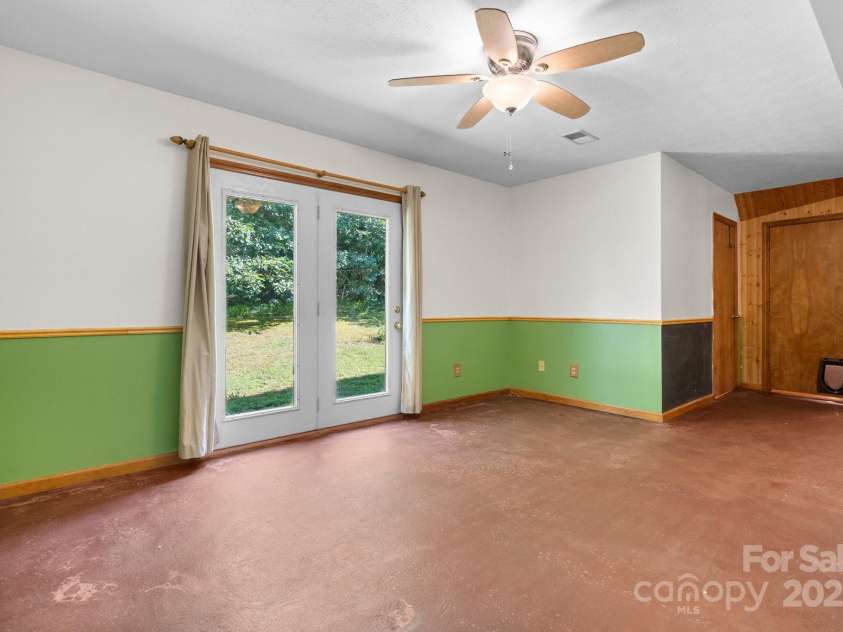 16 Saint Andrews Drive, Taylorsville, NC 28681.  MLS# CAR4278067, YatesRealty ID 24765. 