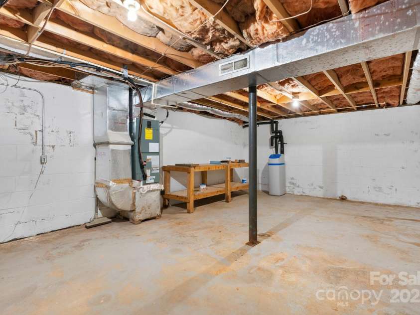 16 Saint Andrews Drive, Taylorsville, NC 28681.  MLS# CAR4278067, YatesRealty ID 24765. 