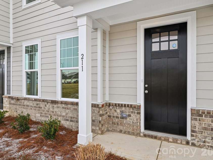 201 Vanguard Lane, Cramerton, NC 28032.  MLS# CAR4364099, YatesRealty ID 24766. 