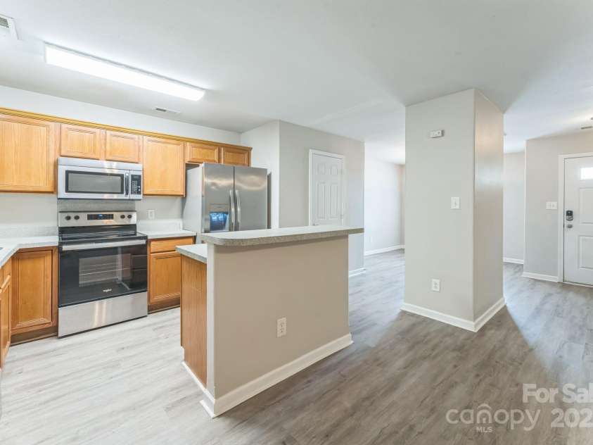 13413 Golden Apple Court, Charlotte, NC 28215.  MLS# CAR4265436, YatesRealty ID 24767. 