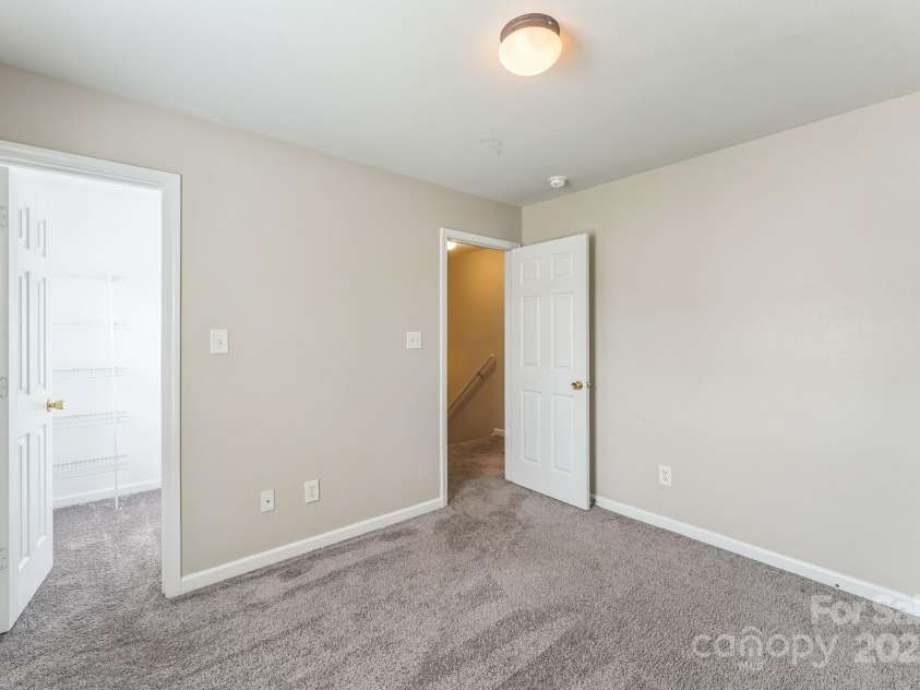 13413 Golden Apple Court, Charlotte, NC 28215.  MLS# CAR4265436, YatesRealty ID 24767. 