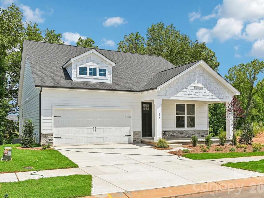 605 Banter Lane, Cramerton, NC 28032.  MLS# CAR4374152, YatesRealty ID 24768. 
