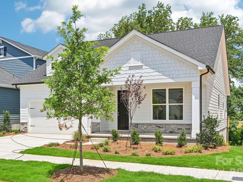 605 Banter Lane, Cramerton, NC 28032.  MLS# CAR4374152, YatesRealty ID 24768. 