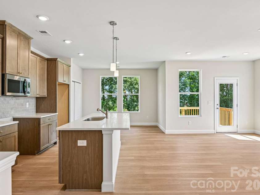 605 Banter Lane, Cramerton, NC 28032.  MLS# CAR4374152, YatesRealty ID 24768. 