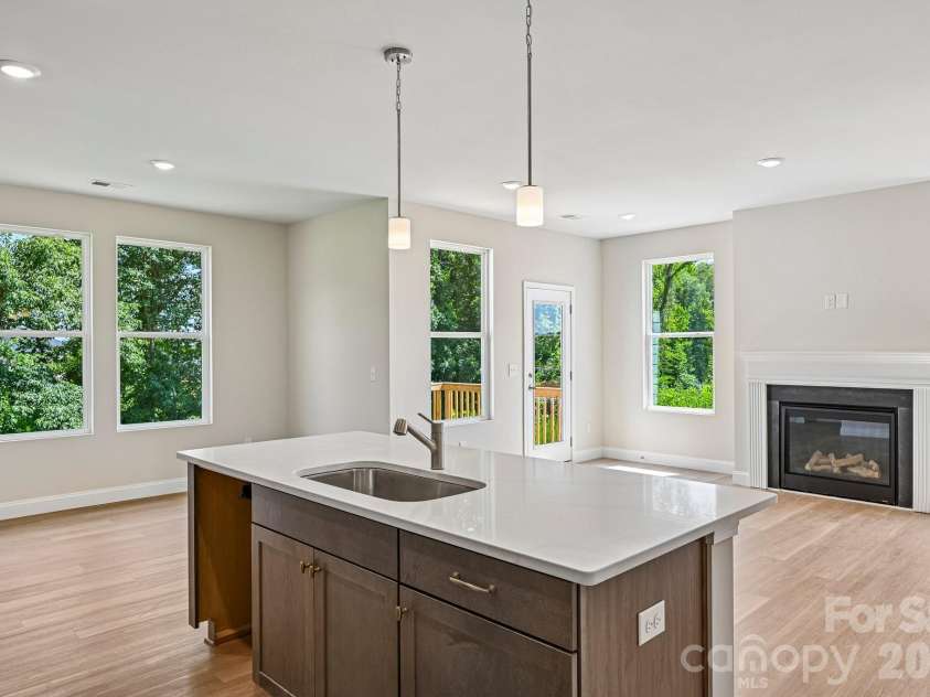 605 Banter Lane, Cramerton, NC 28032.  MLS# CAR4374152, YatesRealty ID 24768. 