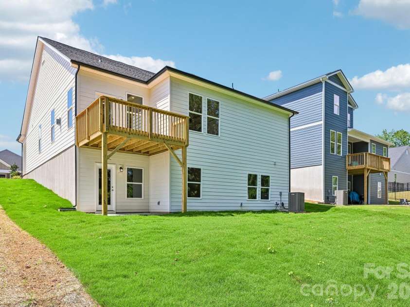 605 Banter Lane, Cramerton, NC 28032.  MLS# CAR4374152, YatesRealty ID 24768. 