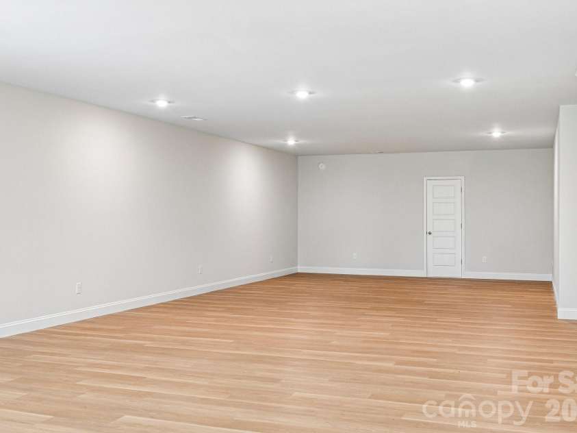 605 Banter Lane, Cramerton, NC 28032.  MLS# CAR4374152, YatesRealty ID 24768. Basement