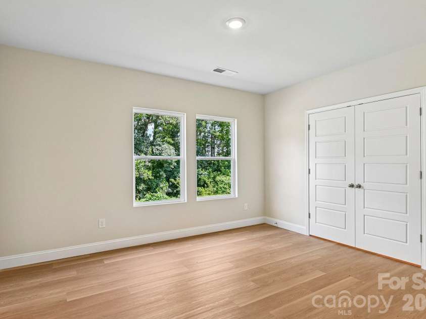 605 Banter Lane, Cramerton, NC 28032.  MLS# CAR4374152, YatesRealty ID 24768. Basement bedroom