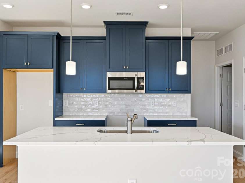 605 Banter Lane, Cramerton, NC 28032.  MLS# CAR4374152, YatesRealty ID 24768. Photos are representational of another listing. Upon home's completion new photos will be taken and uploaded. To see this actual listing, please schedule a showing Home is under construction.