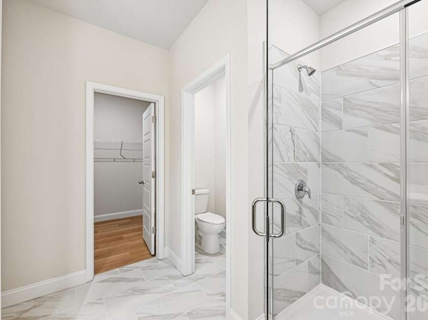 605 Banter Lane, Cramerton, NC 28032.  MLS# CAR4374152, YatesRealty ID 24768. Primary bathroom