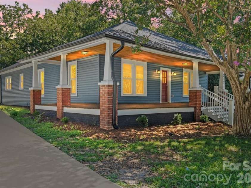 317 Ridge Avenue, Kannapolis, NC 28083.  MLS# CAR4417208, YatesRealty ID 24769. 