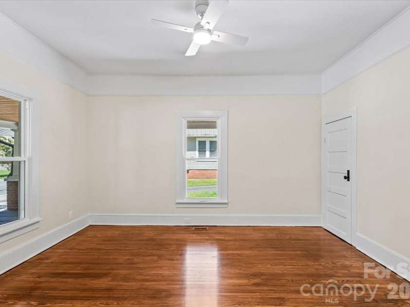 317 Ridge Avenue, Kannapolis, NC 28083.  MLS# CAR4417208, YatesRealty ID 24769. 