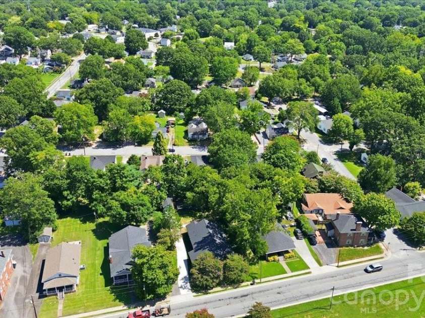 317 Ridge Avenue, Kannapolis, NC 28083.  MLS# CAR4417208, YatesRealty ID 24769. 