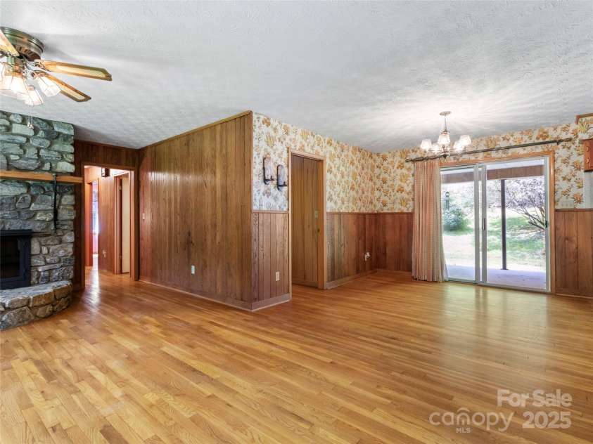 145 Appalachian Drive, Burnsville, NC 28714.  MLS# CAR4164720, YatesRealty ID 2477. 