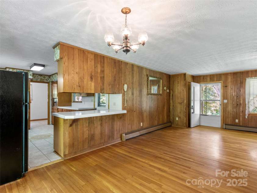 145 Appalachian Drive, Burnsville, NC 28714.  MLS# CAR4164720, YatesRealty ID 2477. 