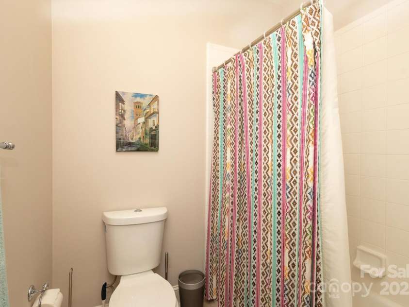 14900 Crooked Branch Lane, Charlotte, NC 28278.  MLS# CAR4312738, YatesRealty ID 2477. 