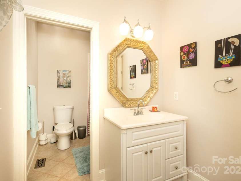 14900 Crooked Branch Lane, Charlotte, NC 28278.  MLS# CAR4312738, YatesRealty ID 2477. 