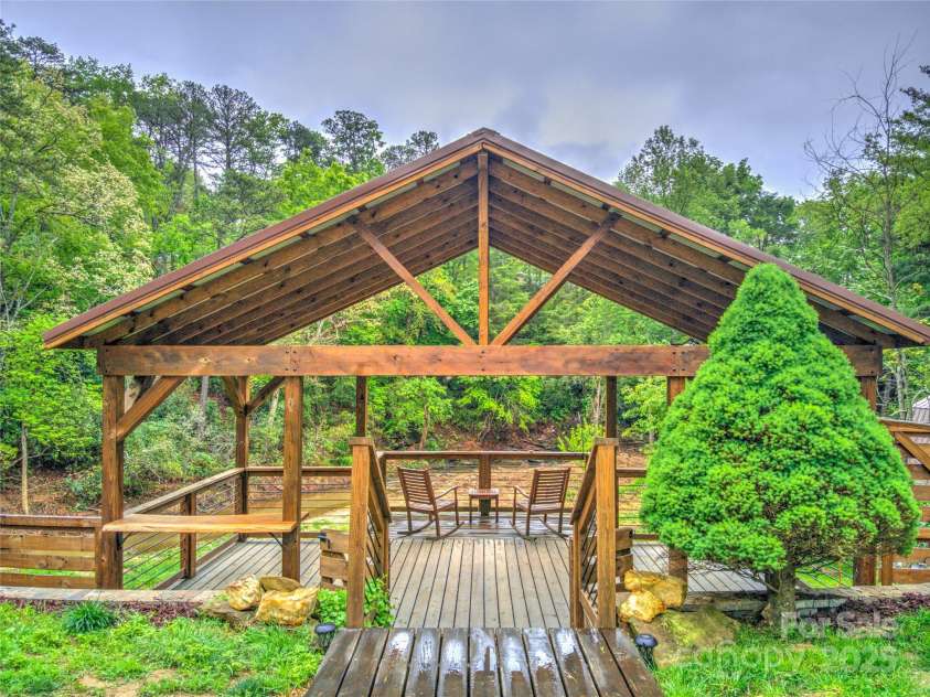 731 Old Fort Road, Fairview, NC 28730.  MLS# CAR4235142, YatesRealty ID 24773. 