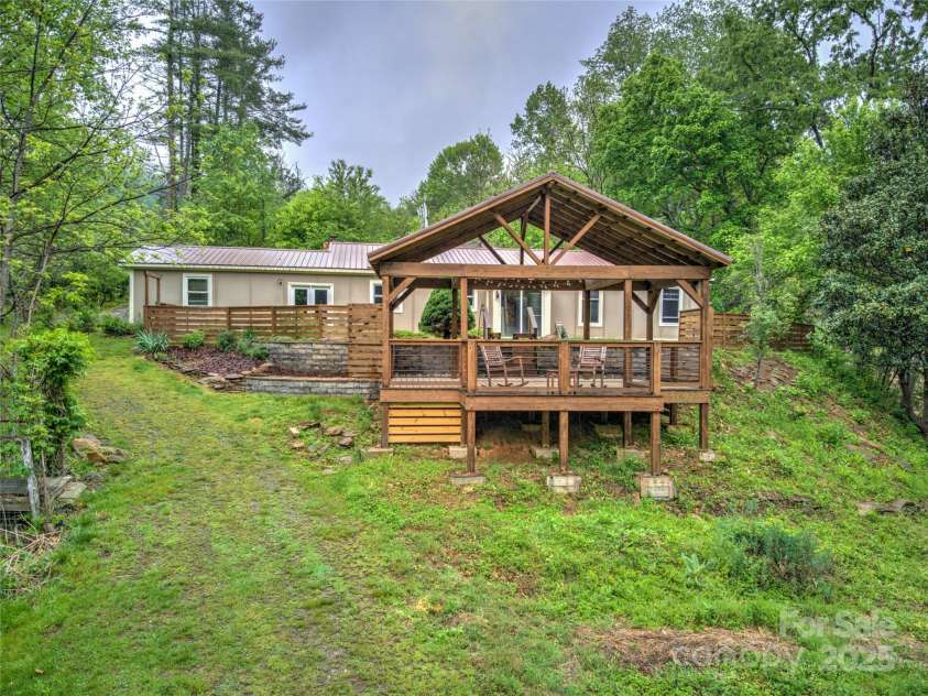 731 Old Fort Road, Fairview, NC 28730.  MLS# CAR4235142, YatesRealty ID 24773. 