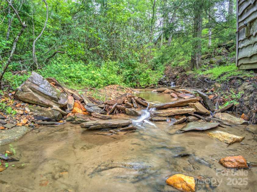 731 Old Fort Road, Fairview, NC 28730.  MLS# CAR4235142, YatesRealty ID 24773. 