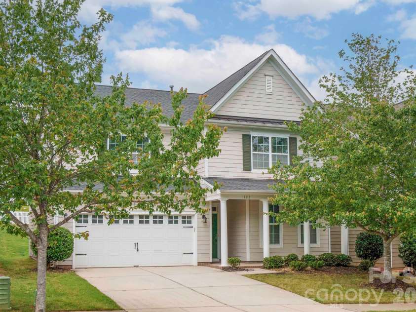 127 Blossom Ridge Drive, Mooresville, NC 28117.  MLS# CAR4380394, YatesRealty ID 24774. 