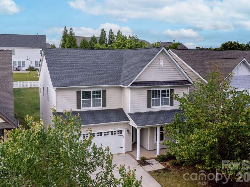 127 Blossom Ridge Drive, Mooresville, NC 28117.  MLS# CAR4380394, YatesRealty ID 24774. 
