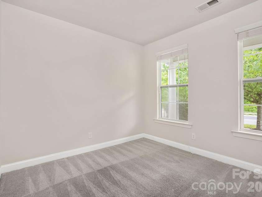 127 Blossom Ridge Drive, Mooresville, NC 28117.  MLS# CAR4380394, YatesRealty ID 24774. 