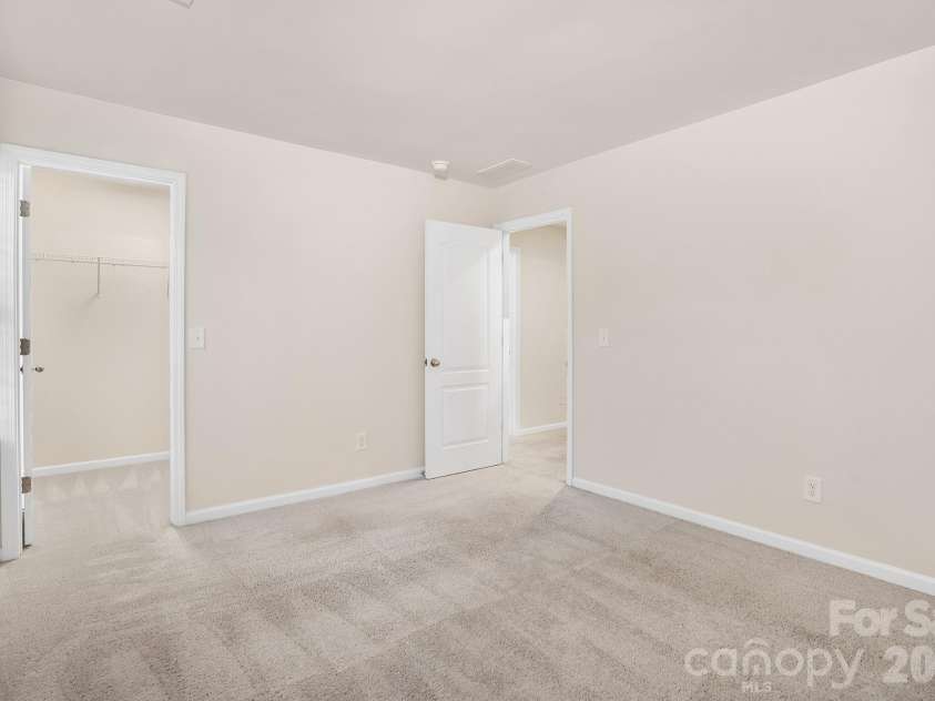 127 Blossom Ridge Drive, Mooresville, NC 28117.  MLS# CAR4380394, YatesRealty ID 24774. 