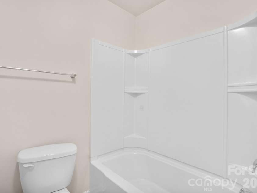 127 Blossom Ridge Drive, Mooresville, NC 28117.  MLS# CAR4380394, YatesRealty ID 24774. 