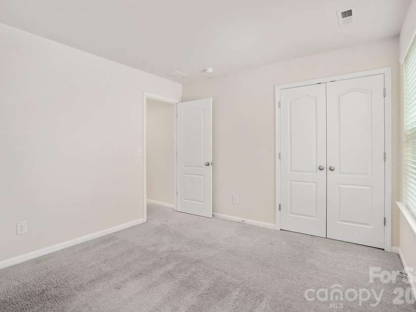 127 Blossom Ridge Drive, Mooresville, NC 28117.  MLS# CAR4380394, YatesRealty ID 24774. 
