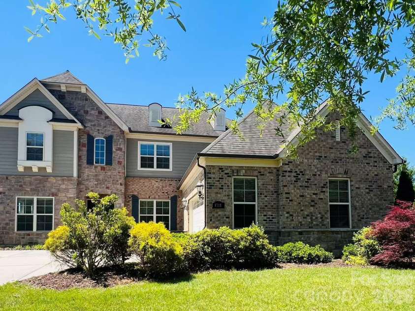 1719 Emory Oak Drive, Charlotte, NC 28270.  MLS# CAR4379613, YatesRealty ID 24775. 