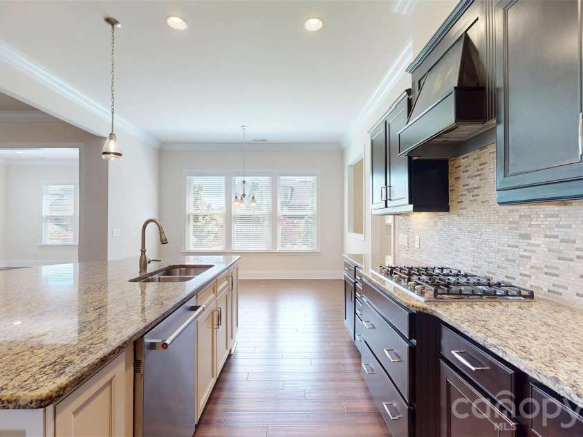1719 Emory Oak Drive, Charlotte, NC 28270.  MLS# CAR4379613, YatesRealty ID 24775. Kitchen