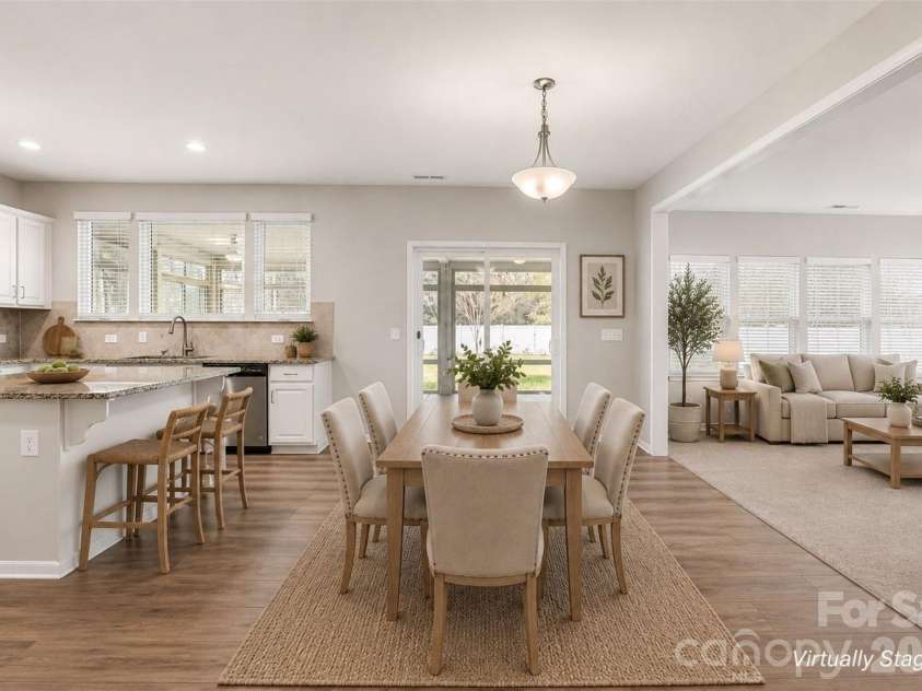 2120 Katie Alice Circle, Waxhaw, NC 28173.  MLS# CAR4381864, YatesRealty ID 24776. 