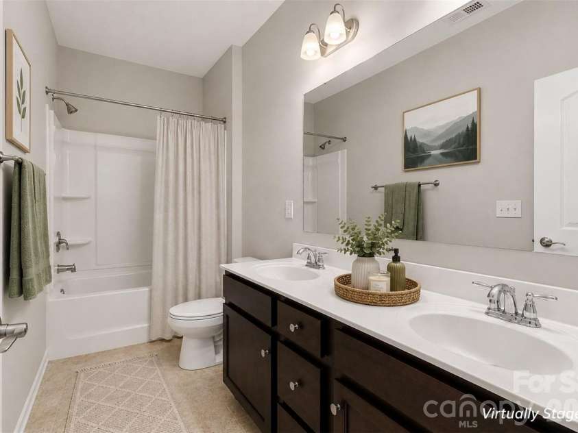 2120 Katie Alice Circle, Waxhaw, NC 28173.  MLS# CAR4381864, YatesRealty ID 24776. 