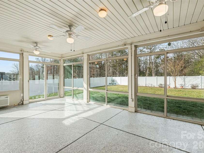 2120 Katie Alice Circle, Waxhaw, NC 28173.  MLS# CAR4381864, YatesRealty ID 24776. 