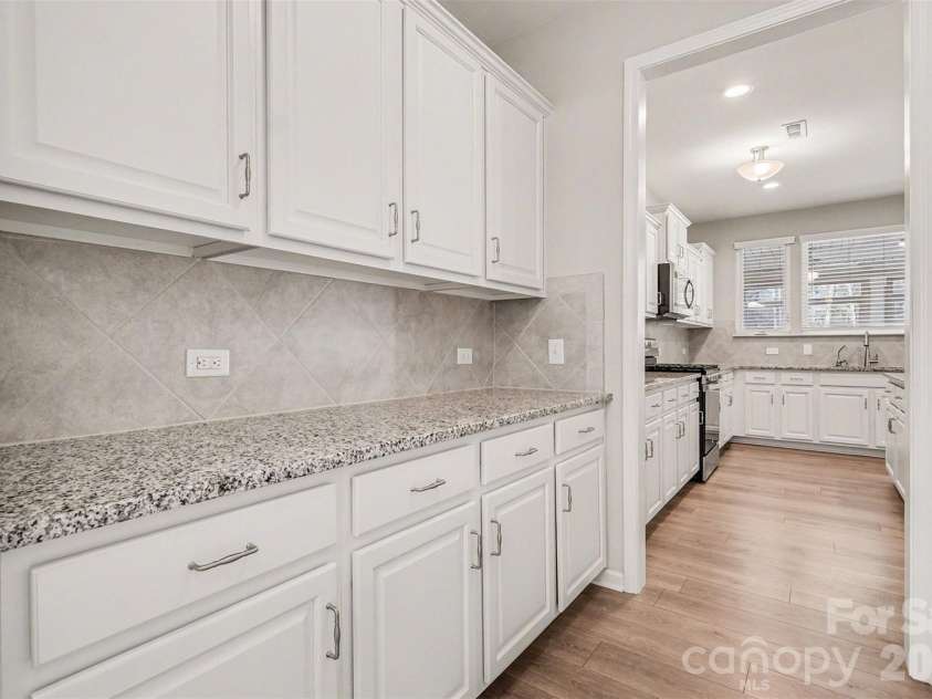 2120 Katie Alice Circle, Waxhaw, NC 28173.  MLS# CAR4381864, YatesRealty ID 24776. 
