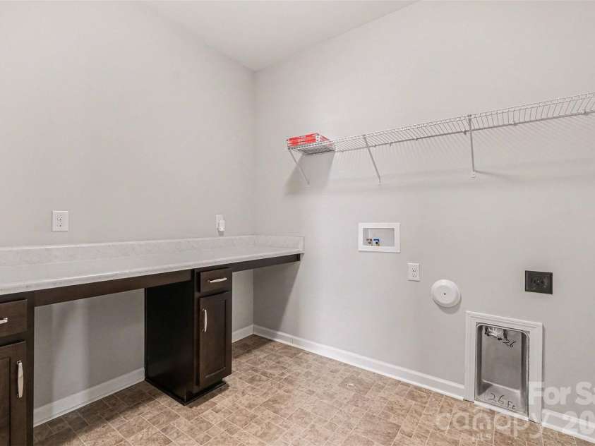 2120 Katie Alice Circle, Waxhaw, NC 28173.  MLS# CAR4381864, YatesRealty ID 24776. 