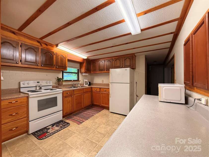 370 Miracle Drive, Salisbury, NC 28146.  MLS# CAR4271491, YatesRealty ID 24777. 
