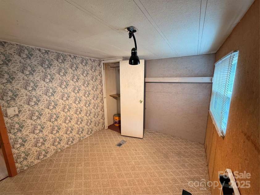 370 Miracle Drive, Salisbury, NC 28146.  MLS# CAR4271491, YatesRealty ID 24777. 