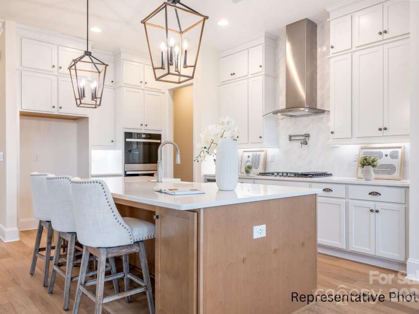 1059 Sage Pine Circle, Clover, SC 29710.  MLS# CAR4267018, YatesRealty ID 24778. 