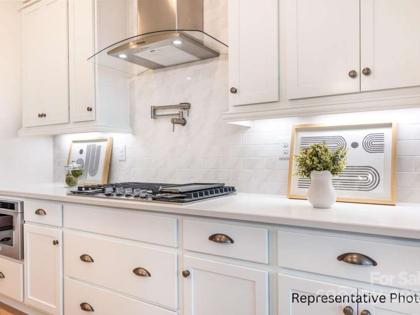 1059 Sage Pine Circle, Clover, SC 29710.  MLS# CAR4267018, YatesRealty ID 24778. 