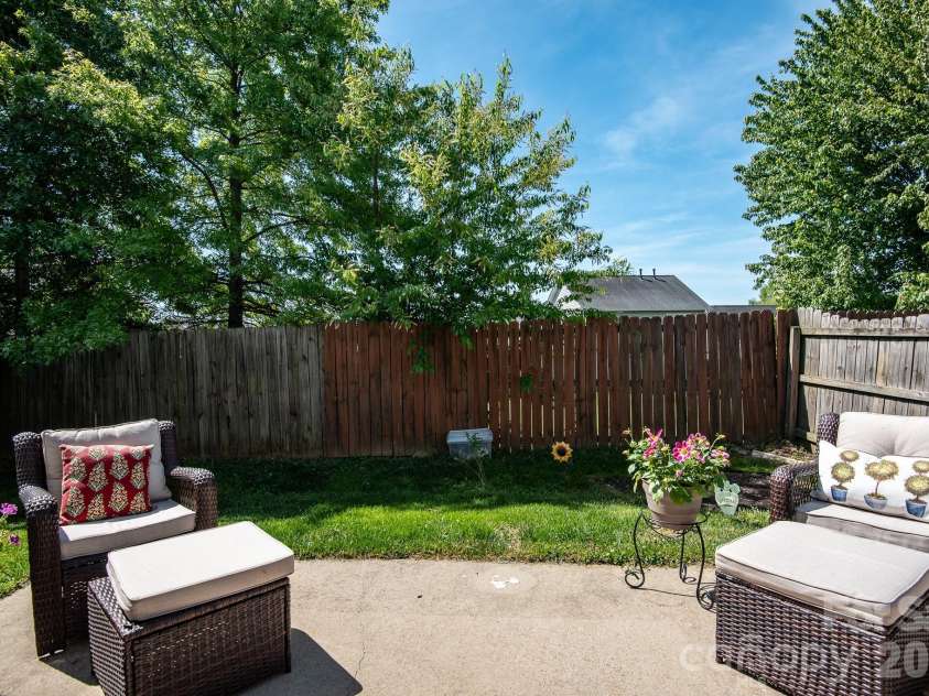 27 Chowan Drive, Fletcher, NC 28732.  MLS# CAR4378880, YatesRealty ID 24778. 